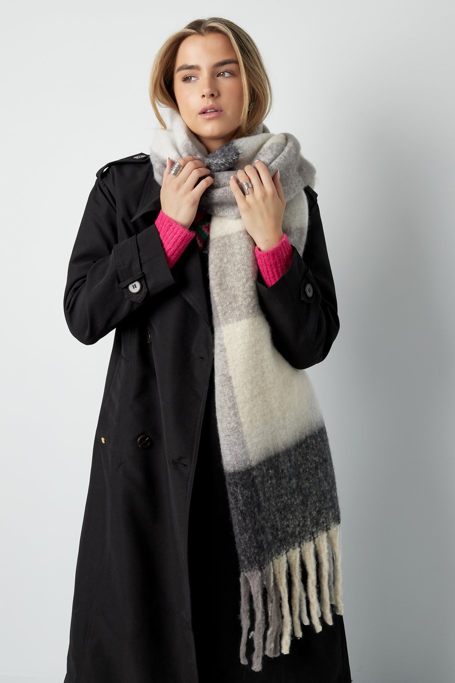 Elegant Embrace scarf - brown h5Picture4
